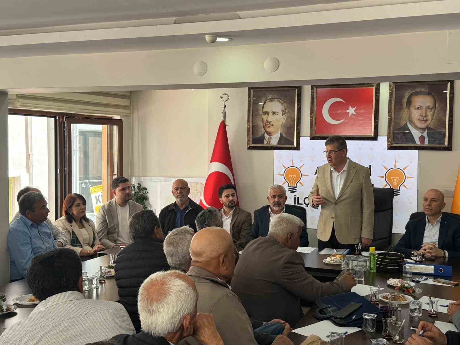 AK Parti Denizli’de saha çalışmalarına hız kesmeden devam ediyor