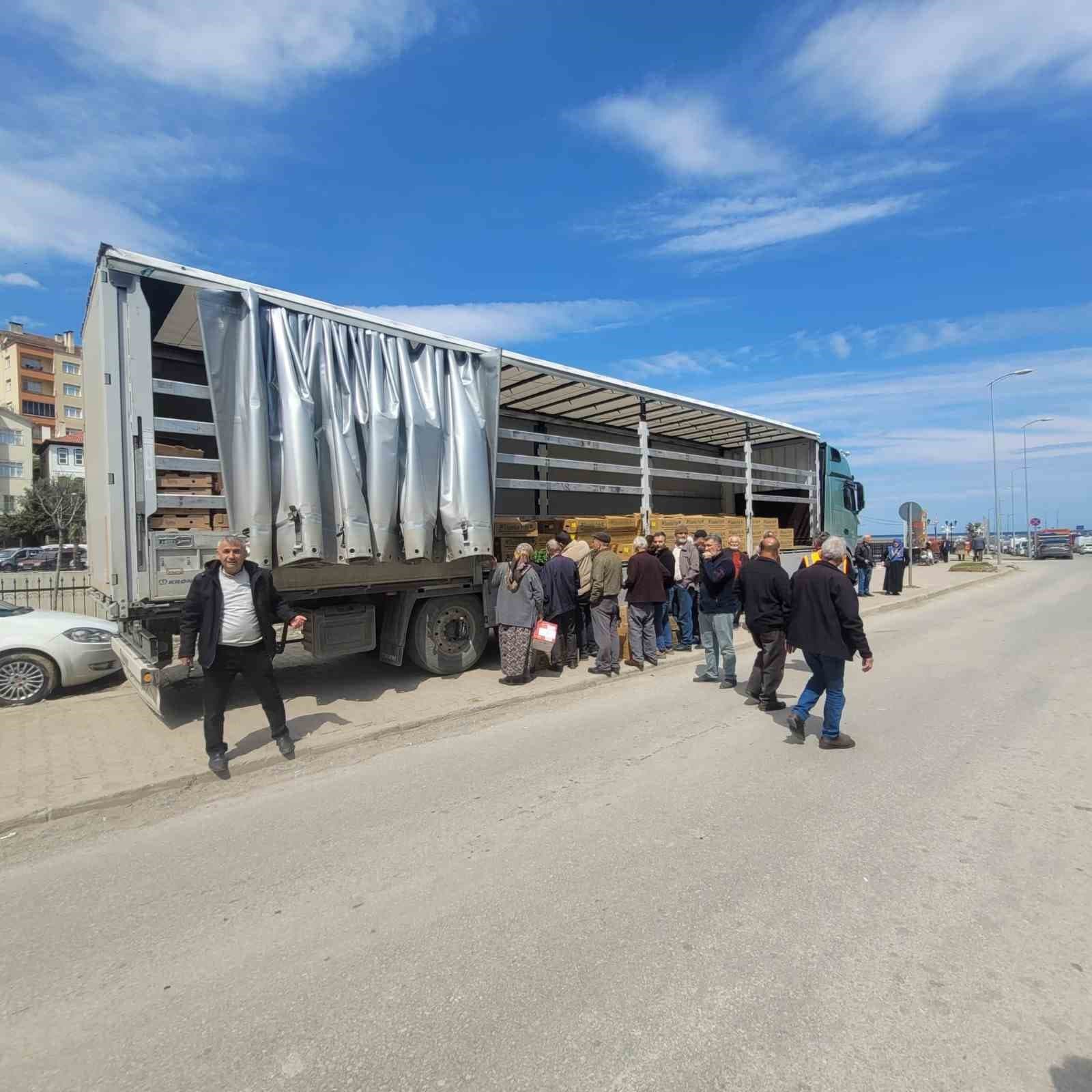 Kastamonu’da çiftçilere 147 bin adet sebze fidesi dağıtıldı