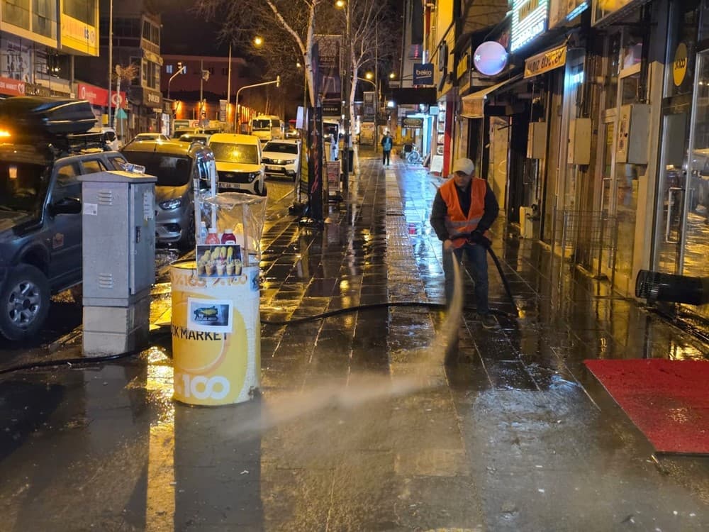 Ardahan’da Belediyeden bahar temizliği