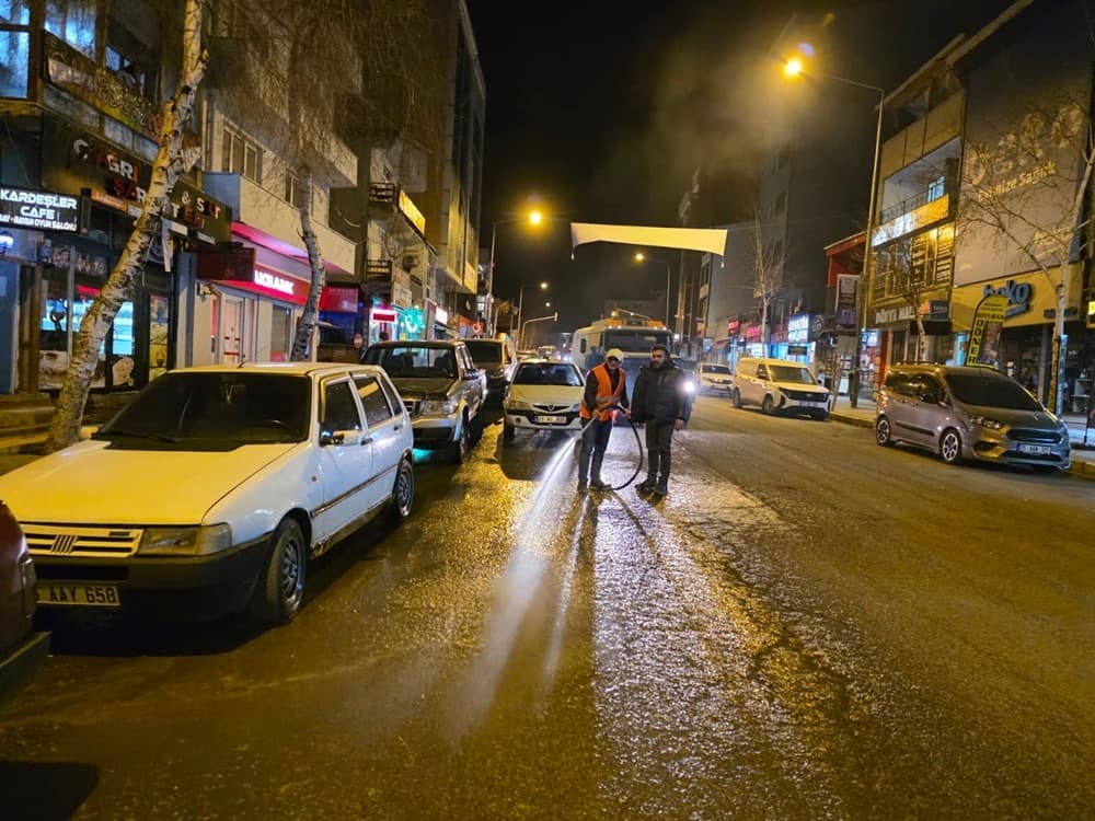 Ardahan’da Belediyeden bahar temizliği