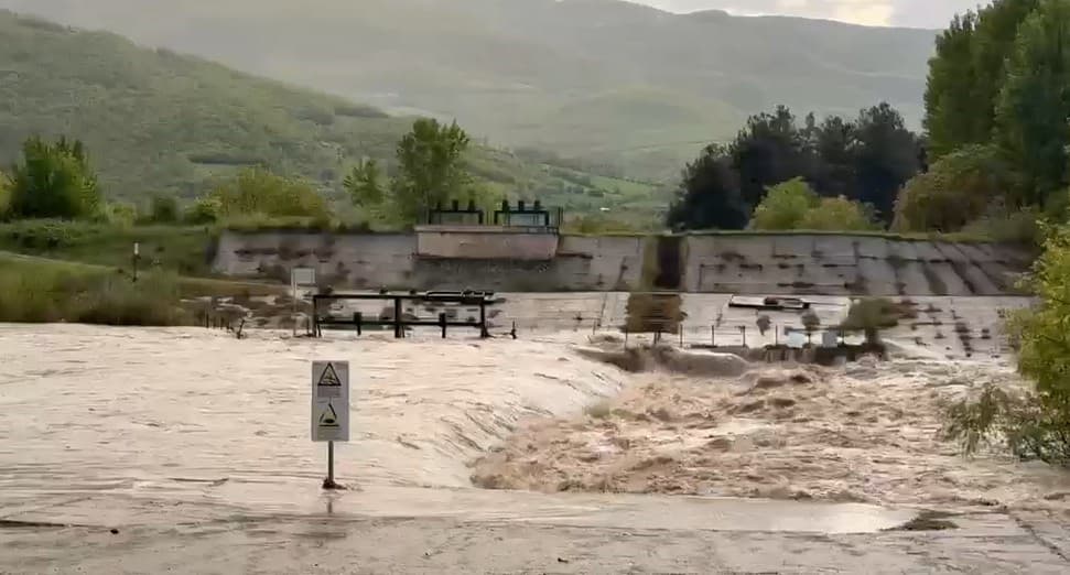Tokat’ta yazın serinleten kamelyalar sular altında kaldı