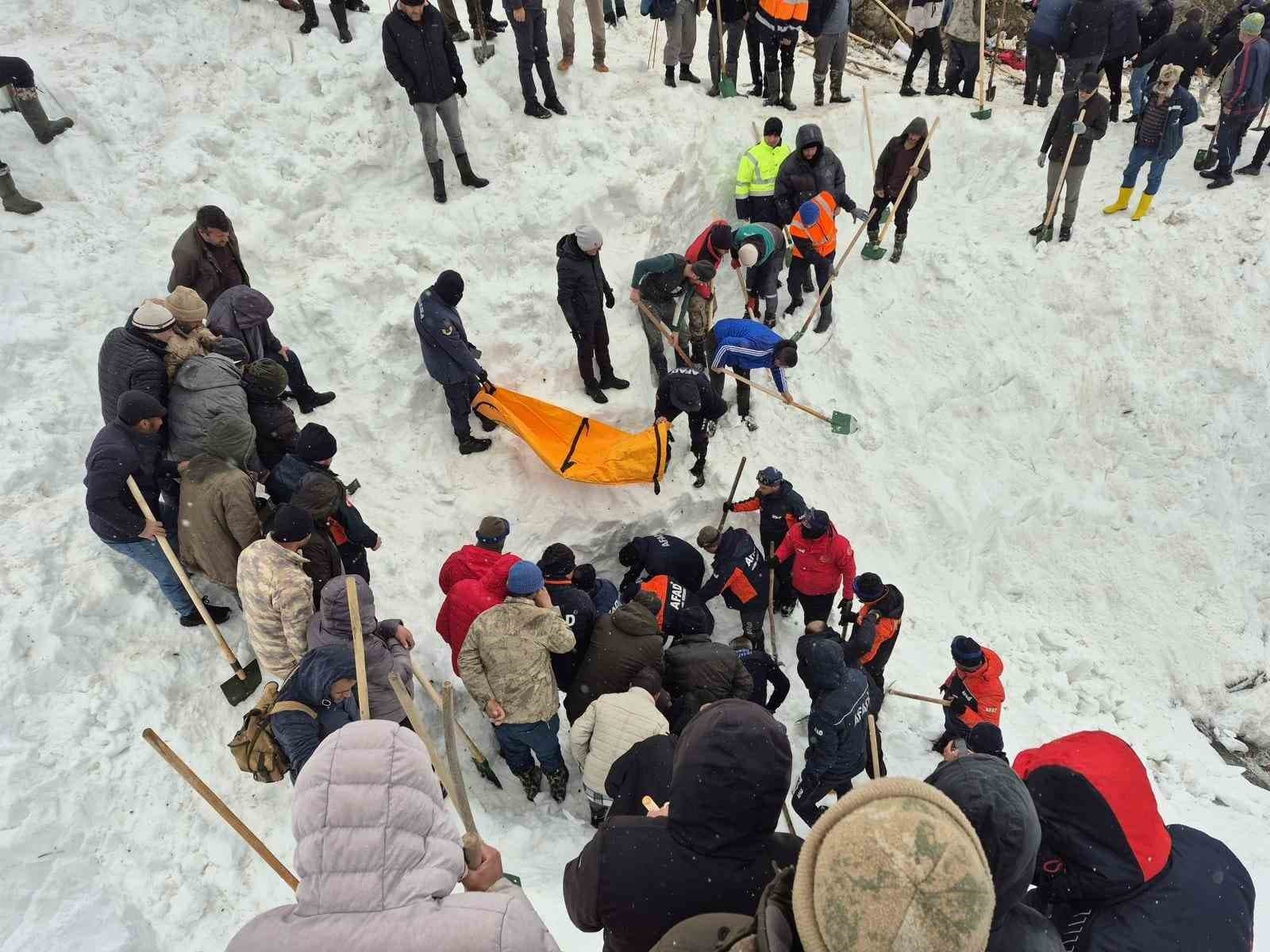 Artvin’de çığ altındaki Bülent Gezer’in cansız bedeni 4 ay sonra kar altından çıkarıldı