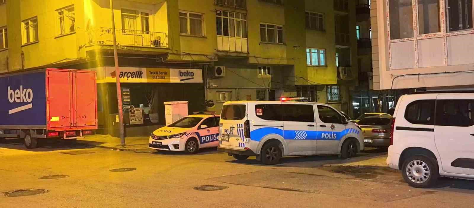 Yaşlı adam evinde ölü bulundu
