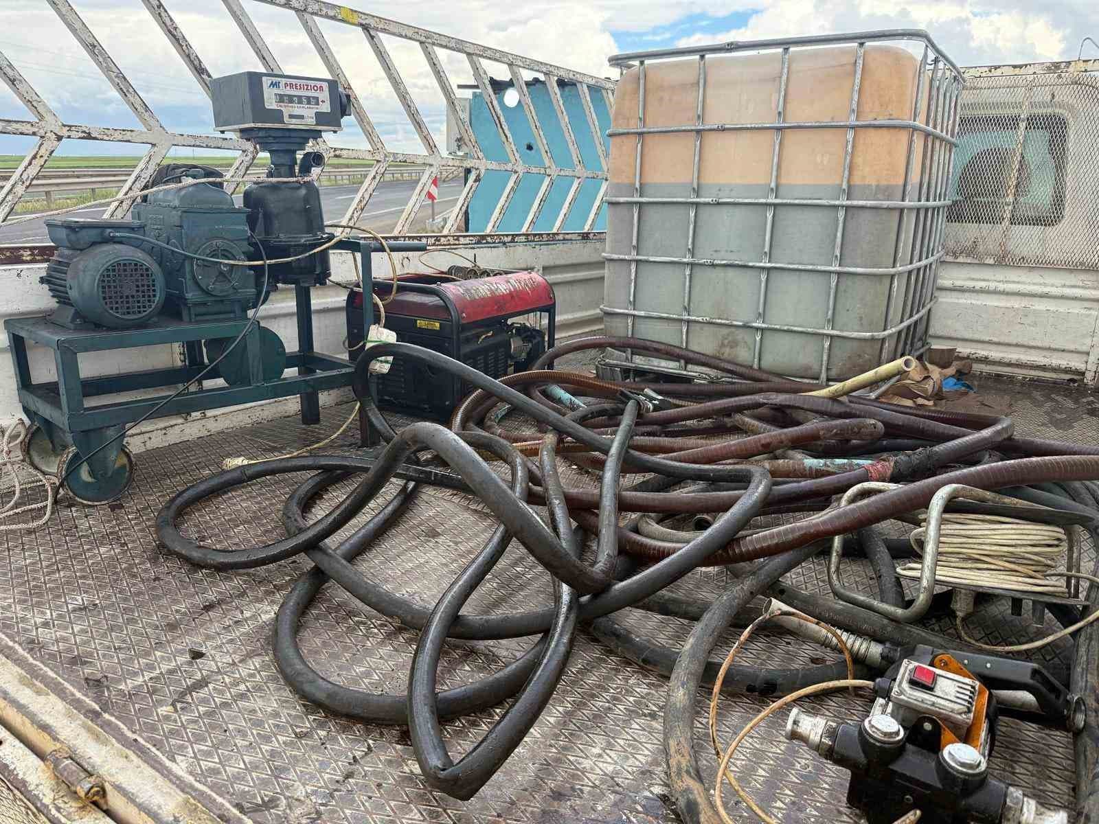 Şanlıurfa’da 635 litre kaçak akaryakıt ele geçirildi: 1 gözaltı