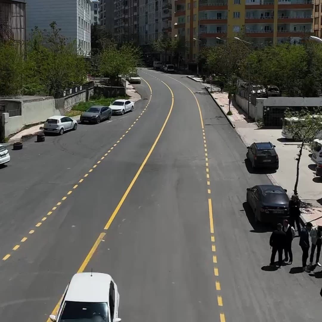 Siirt’te yol yenileme çalışmaları aralıksız sürüyor