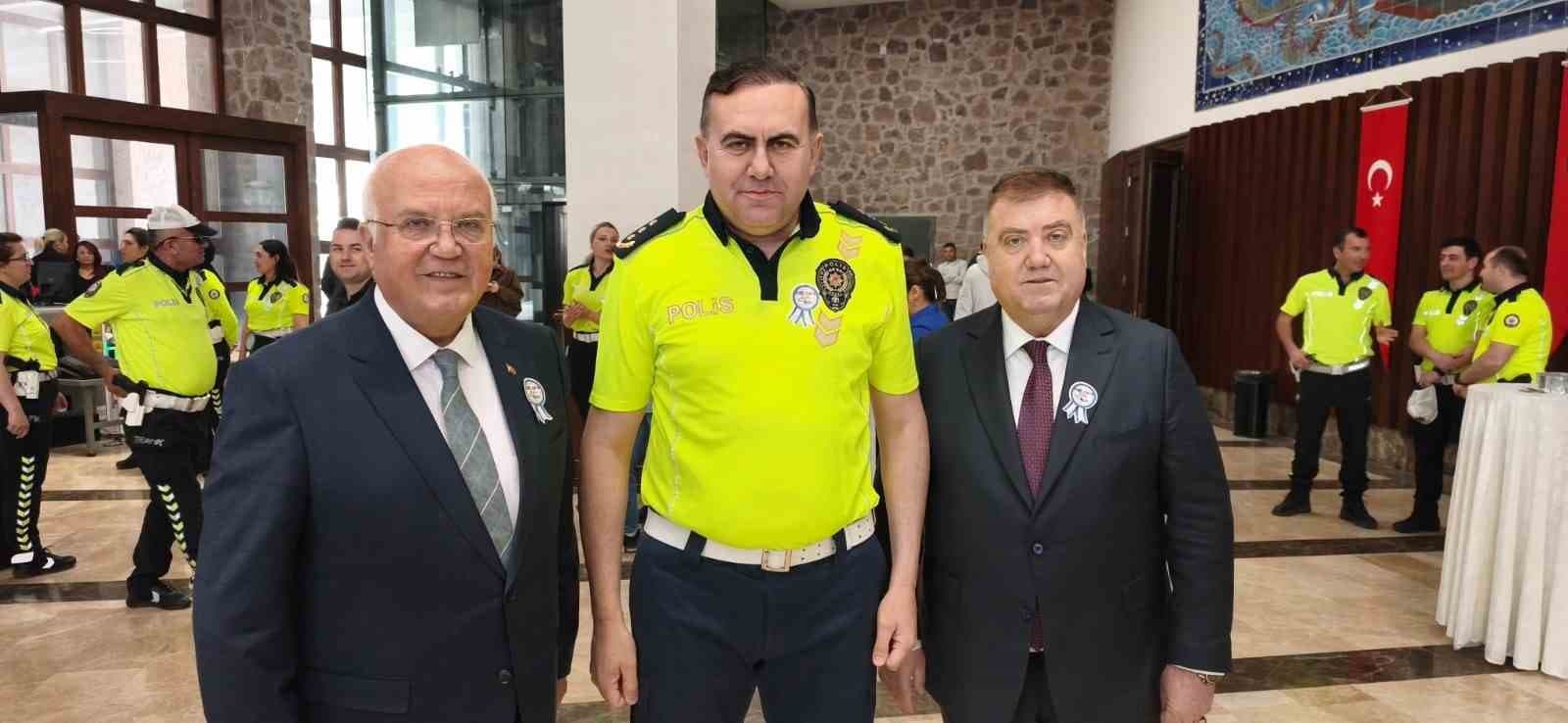 İzmir’de trafik denetimleri sonucu ölümlü kaza oranı yüzde 31 düştü