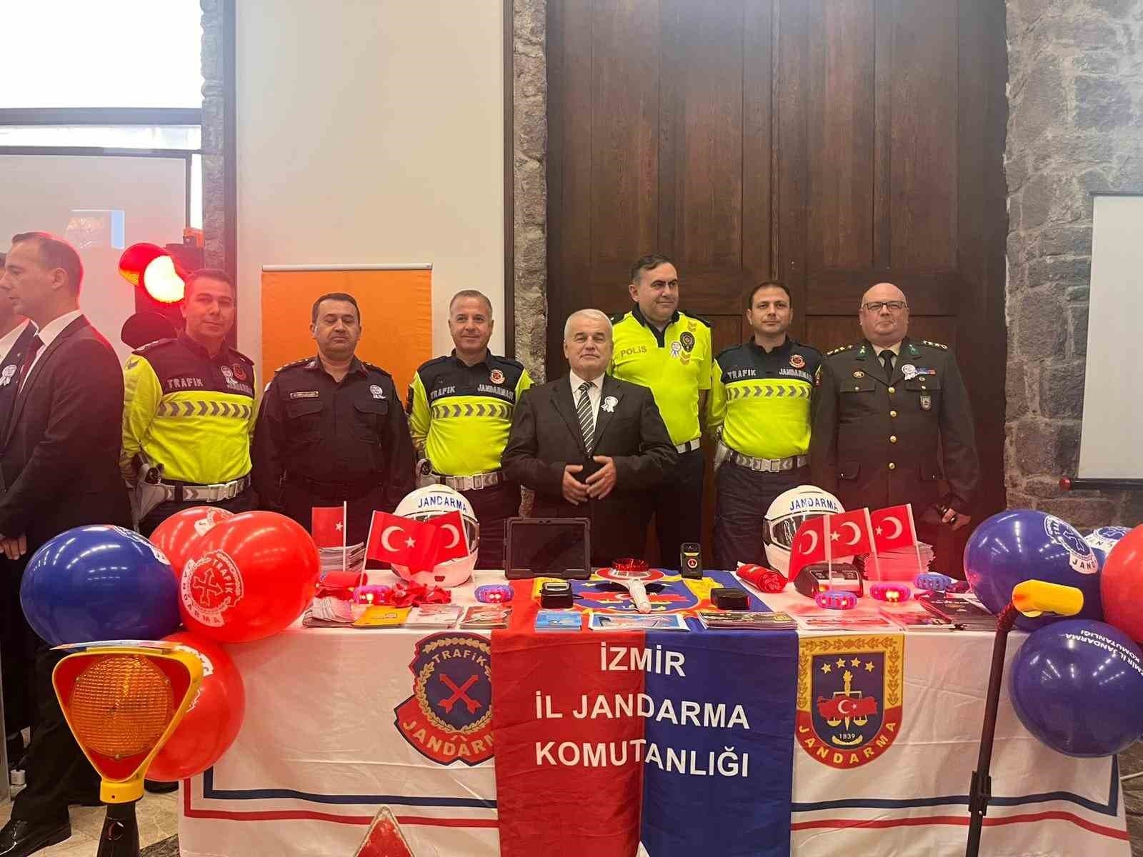 İzmir’de trafik denetimleri sonucu ölümlü kaza oranı yüzde 31 düştü