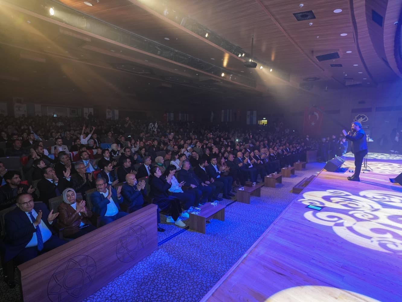 Şehitkamil’de Osman Öztunç ile unutulmaz gece