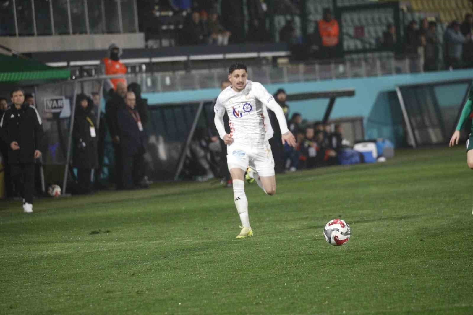 Erzurumspor FK’da 16 futbolcunun sözleşmesi sona eriyor