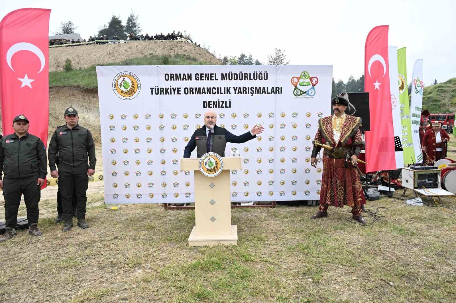 Ateş savaşçıları dayanıklılık ve hünerlerini sahada gösterdi