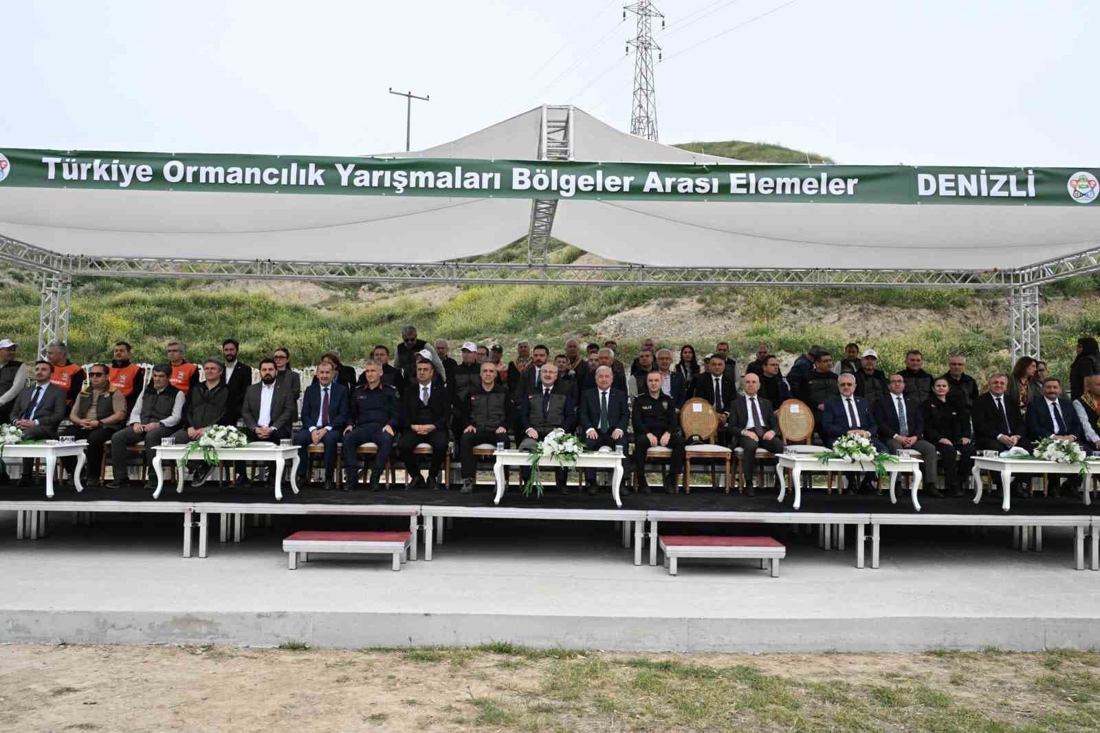Ateş savaşçıları dayanıklılık ve hünerlerini sahada gösterdi