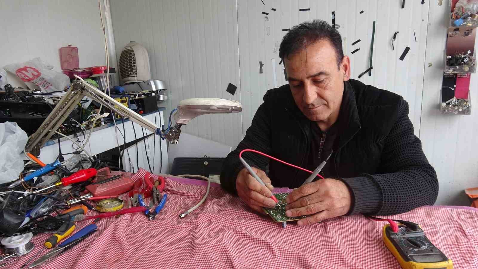 Televizyon tamirciliği dijitalleşmeye direniyor