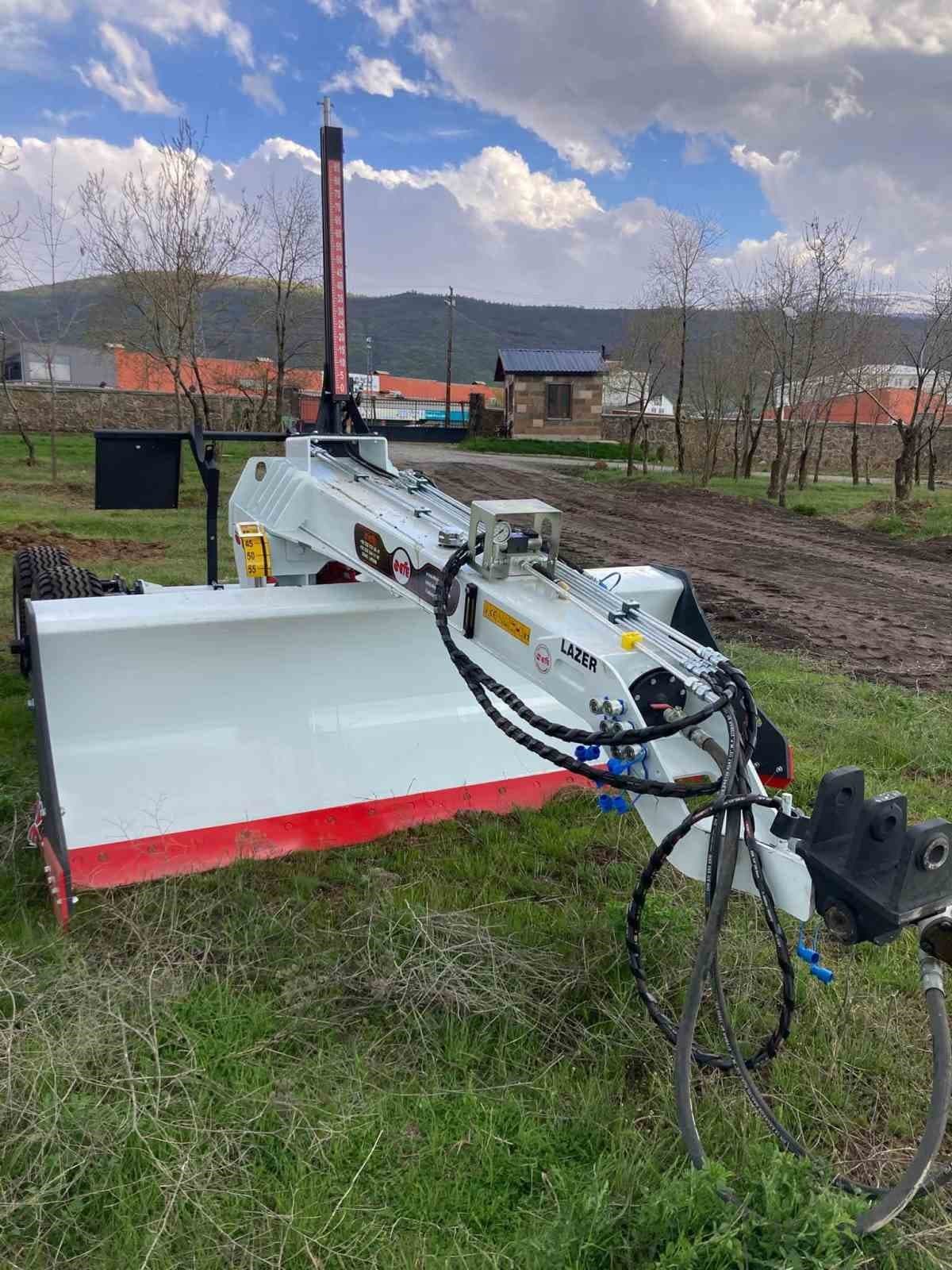 Güroymak Tarım ve Orman İlçe Müdürlüğünün makine projesi desteklendi