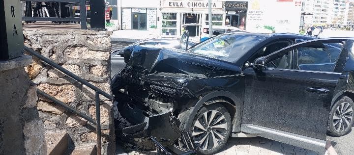 Elazığ’da trafik kazası: 3 yaralı