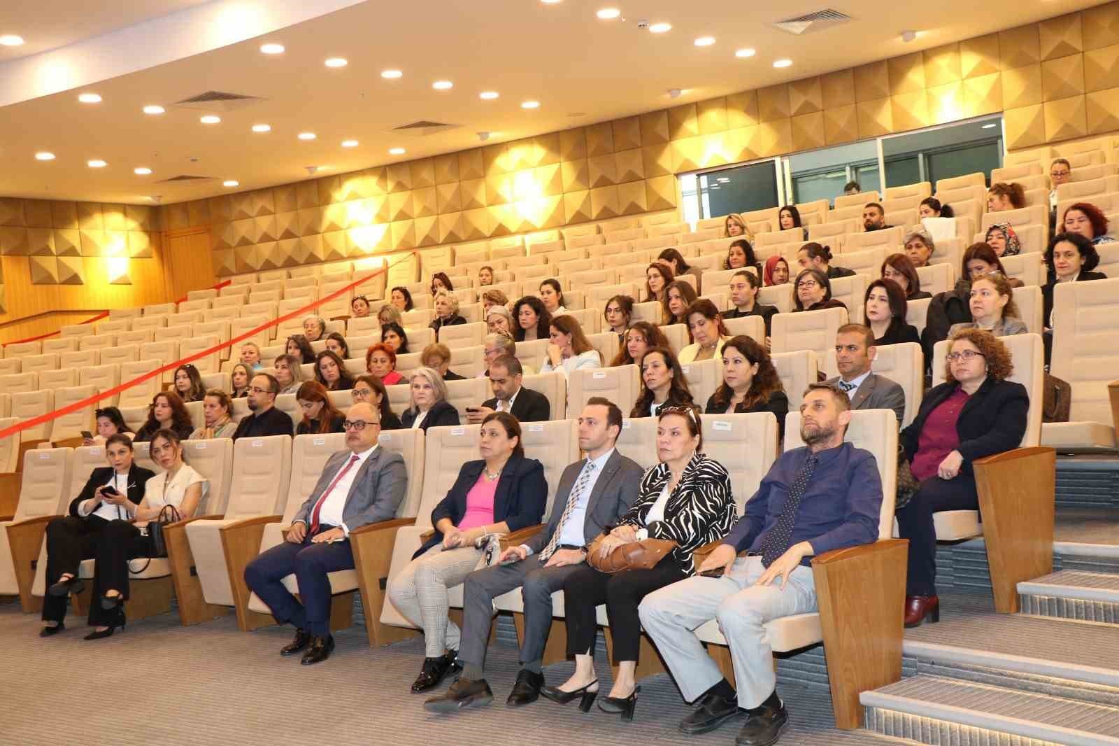AYTO’da kadınlara dış ticaret eğitimi