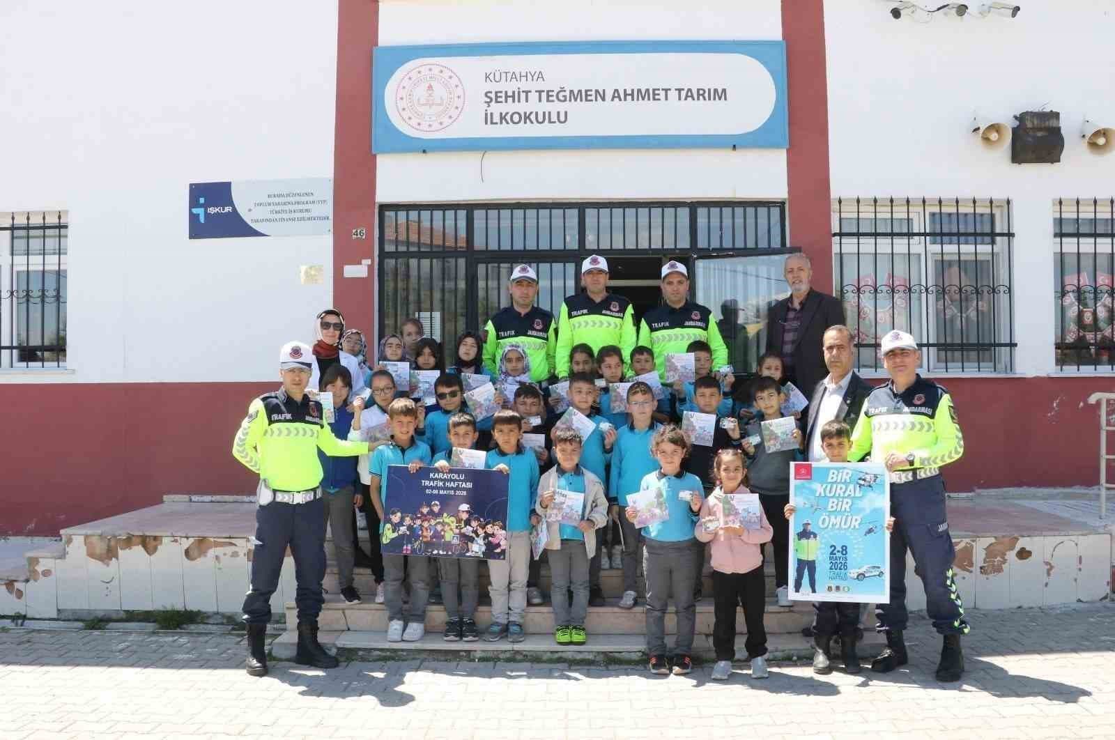 Kütahya’da anaokulu ve ilkokul öğrencilerine trafik eğitimi