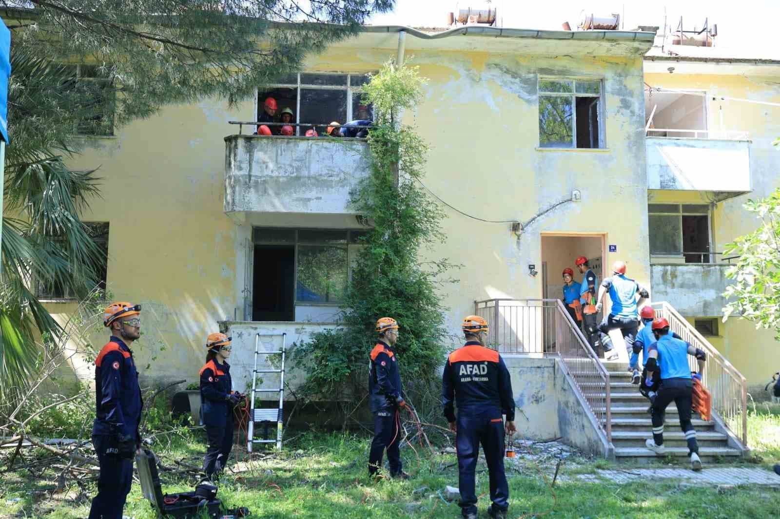 Aydın’da UMKE tatbikatı gerçekleştirildi