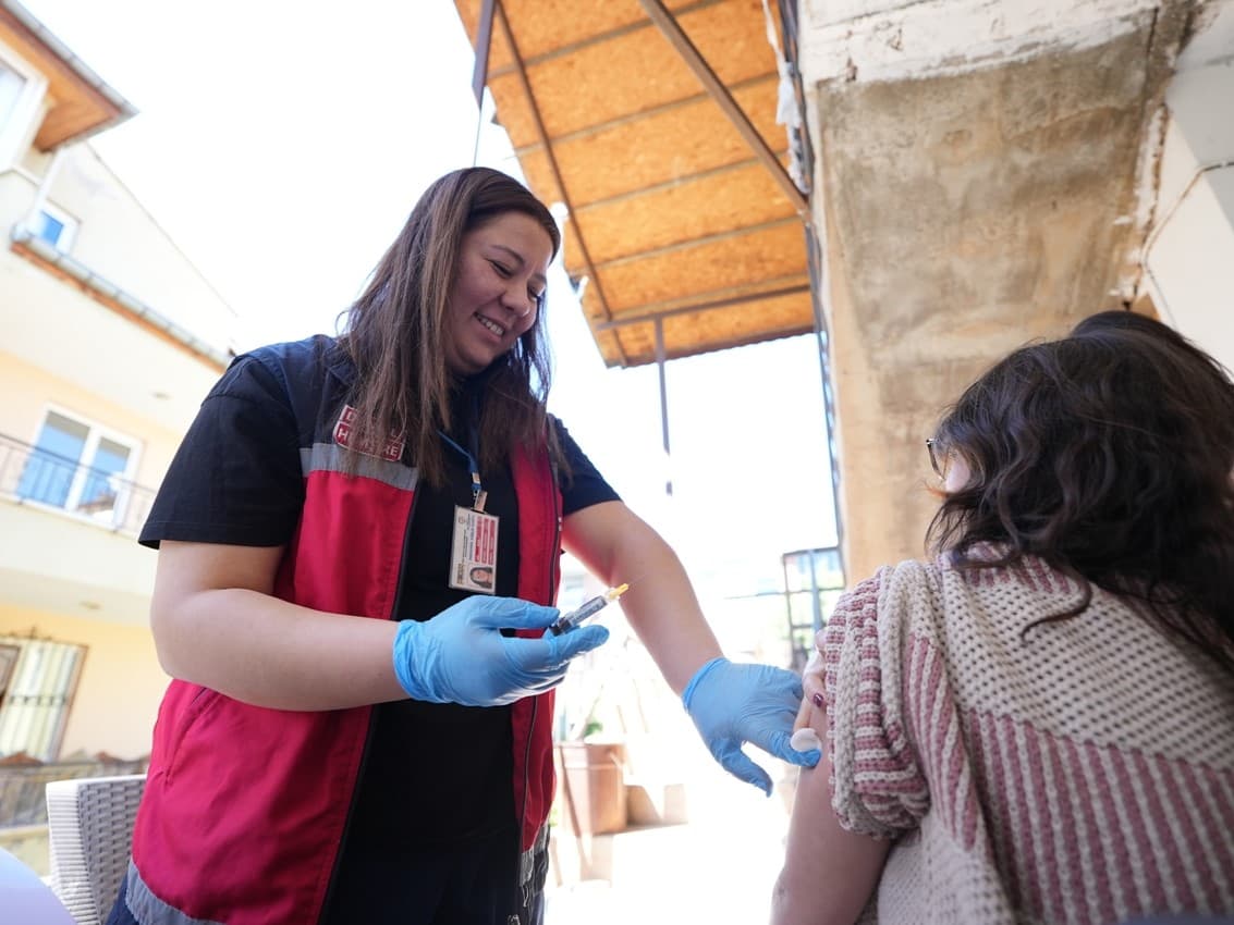 Denizli’de ücretsiz HPV aşı uygulaması başladı