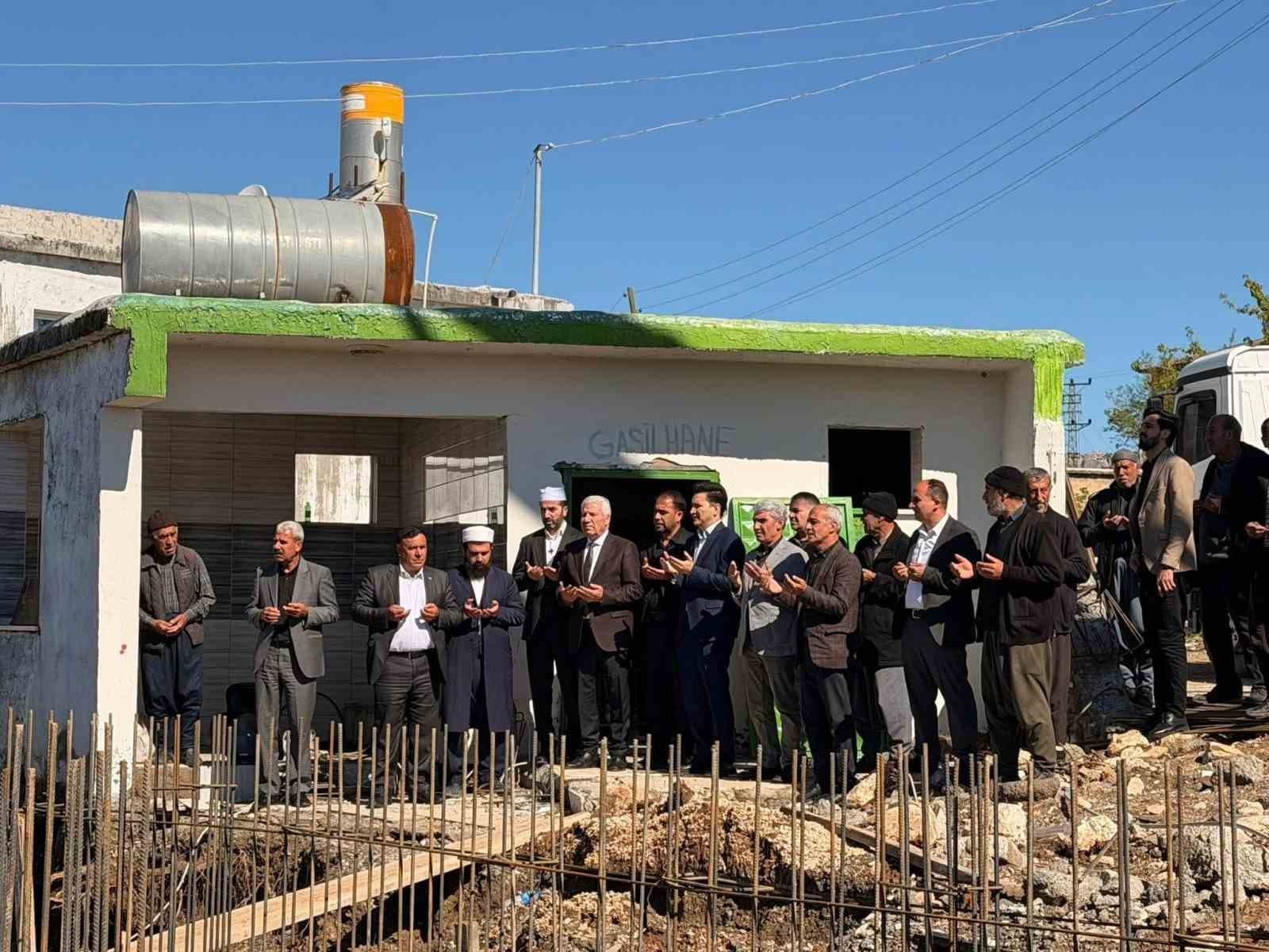 Çermik Belediye Başkanı Karamehmetoğlu cami temelini attı