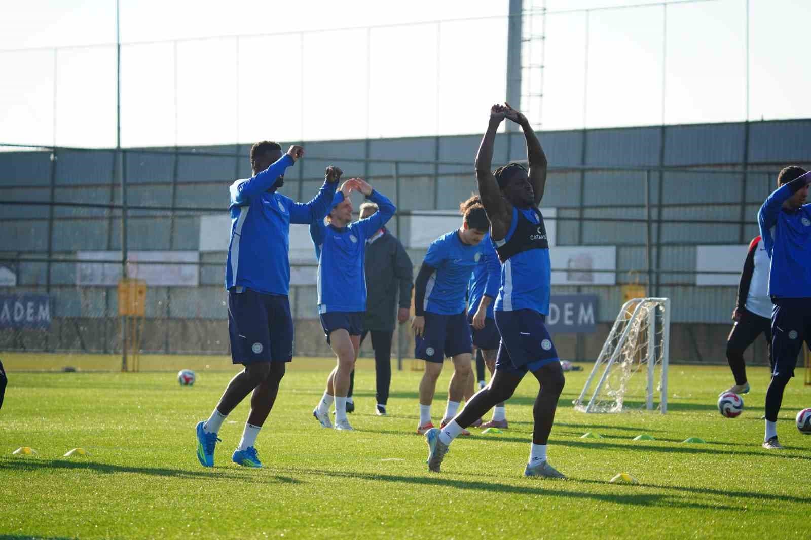Çaykur Rizespor, Beşiktaş hazırlıklarını sürdürdü