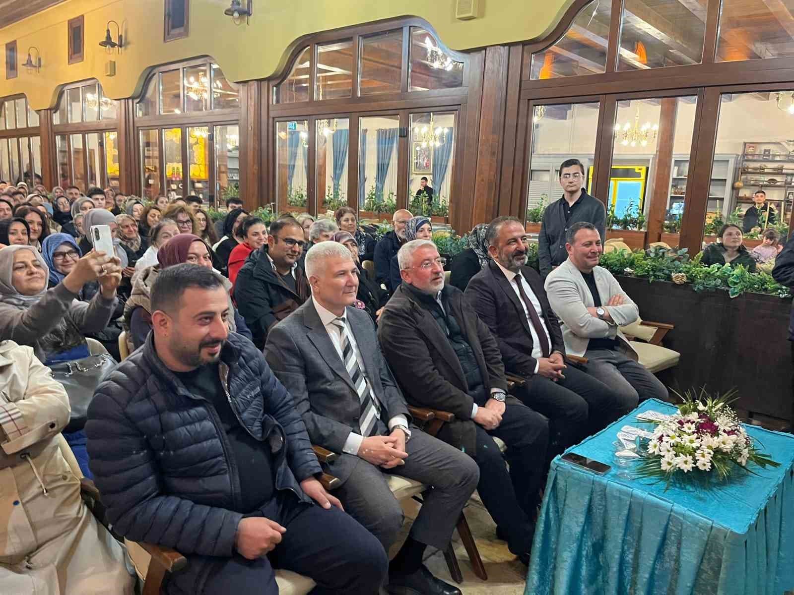 Çorum Belediyesi’nin "Han Sohbetleri"nde bilim dolu akşam