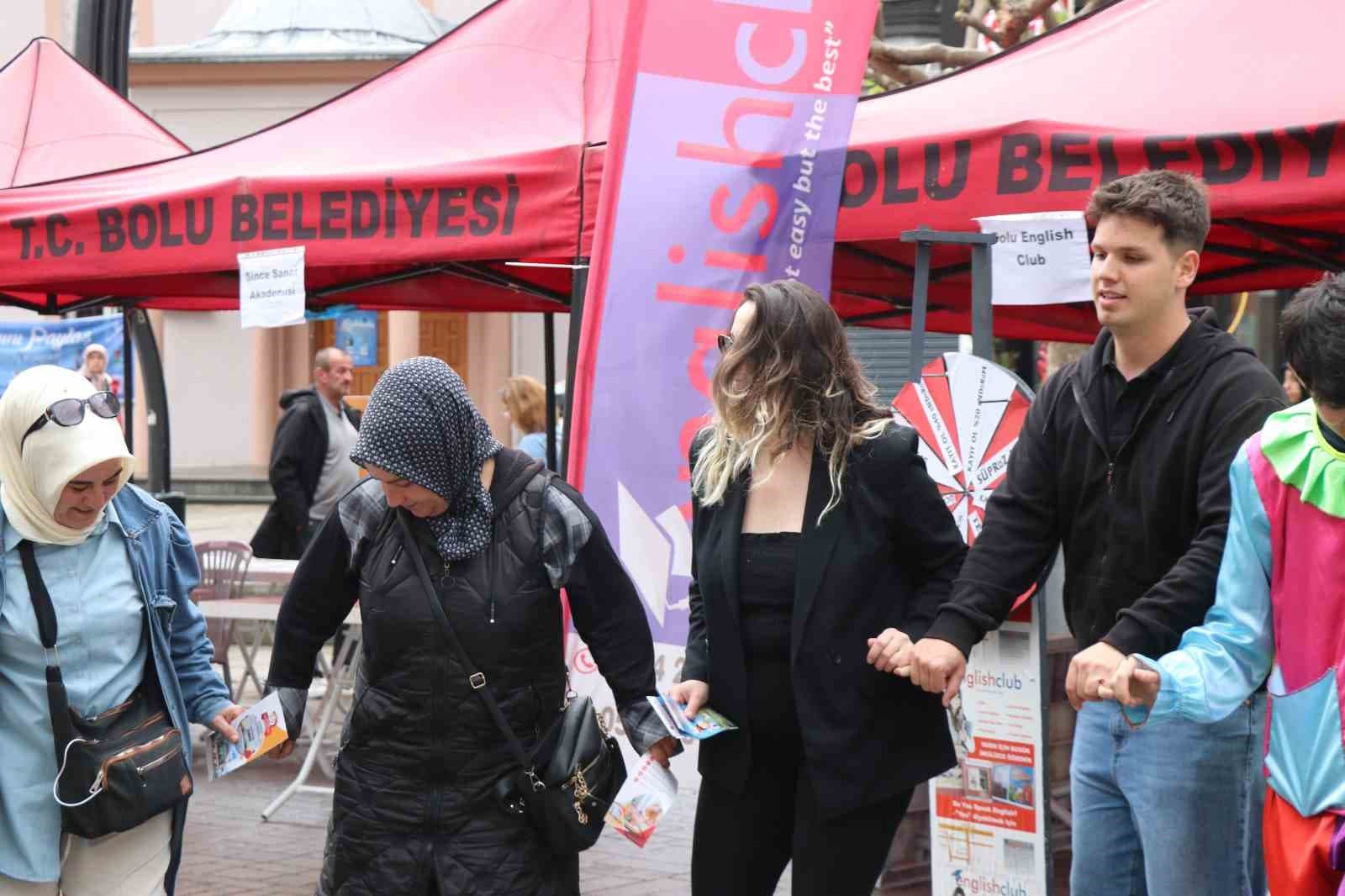 Bolu’da dolu sonrası vatandaşlar halay çekti