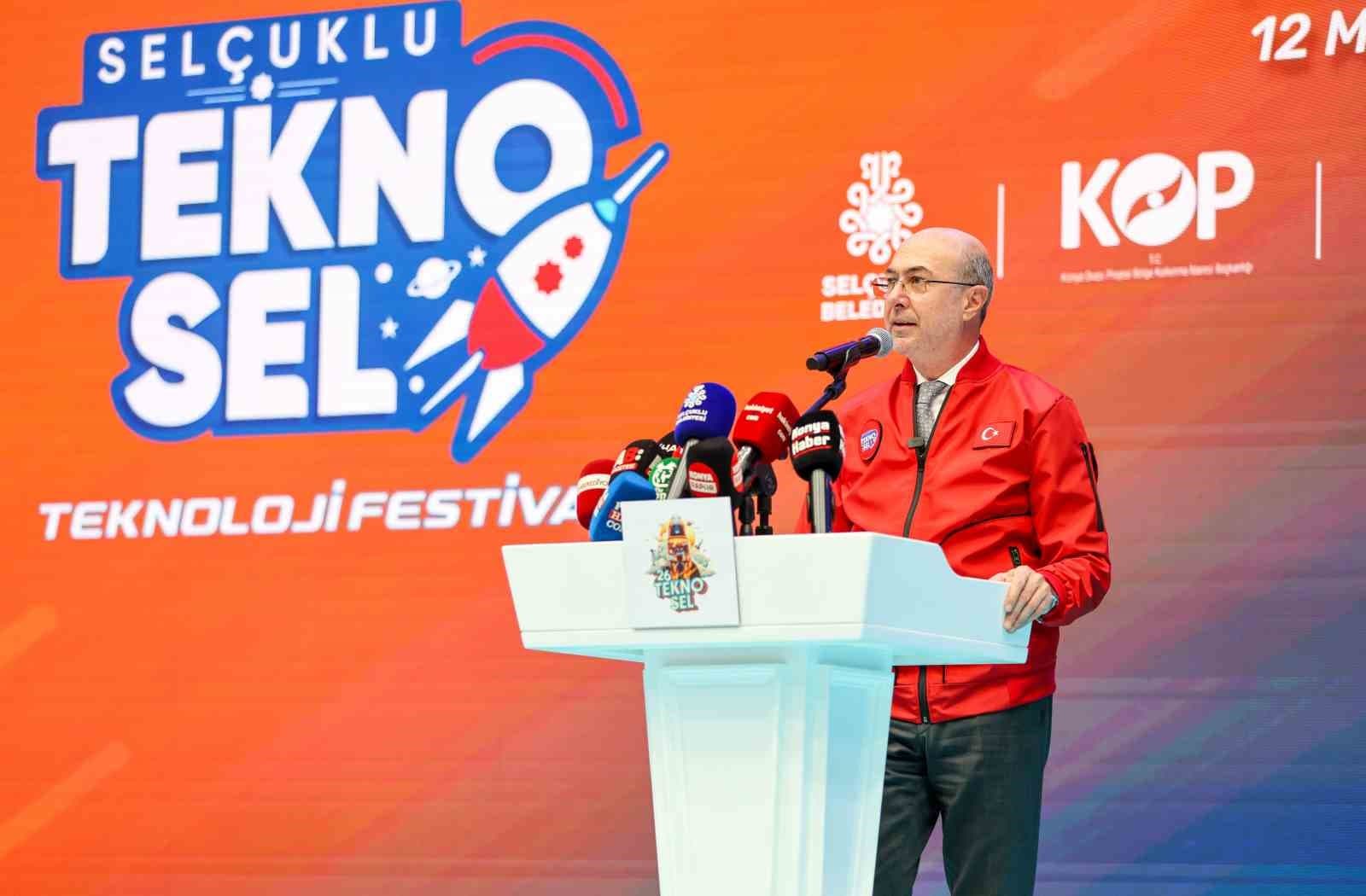 Selçuklu TEKNOSEL Teknoloji Festivali başladı