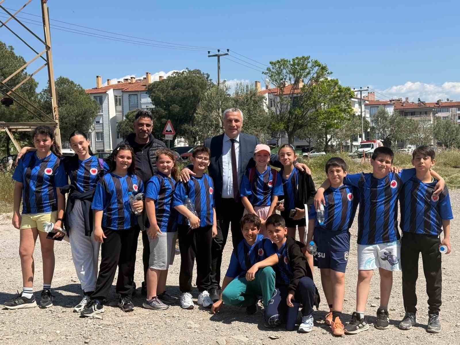 Burhaniye’de Geleneksel Çocuk Oyunları etkinliği başladı