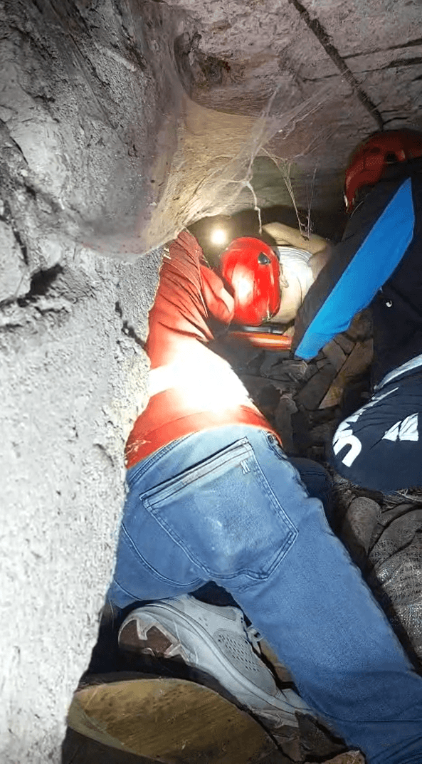 Yalova’da çöken odunlukta mahsur kalan vatandaş kurtarıldı