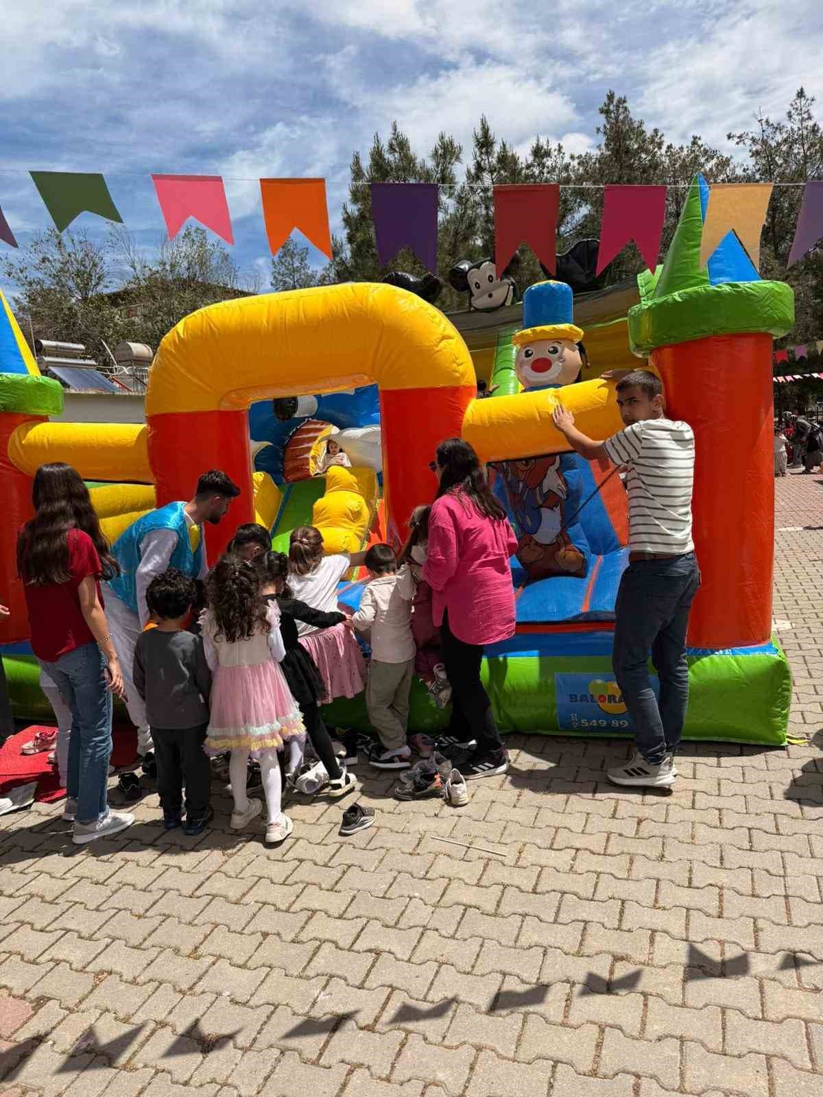 Kurtalan’da baharın gelişi şenliğe dönüştü