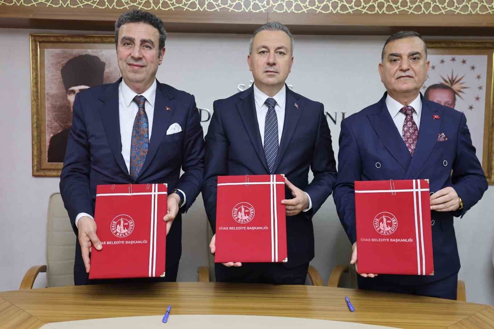 Sivas esnafına yakışacak yeni hizmet binası için imzalar atıldı