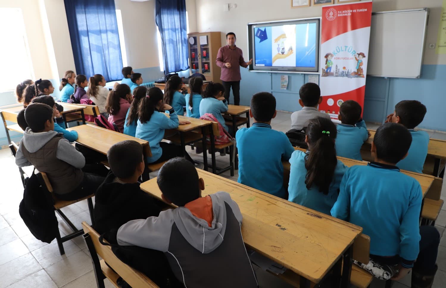 Ahlat’ta "Kültür Koruyucuları" etkinlikleriyle geleceğe miras bilinci aşılanıyor