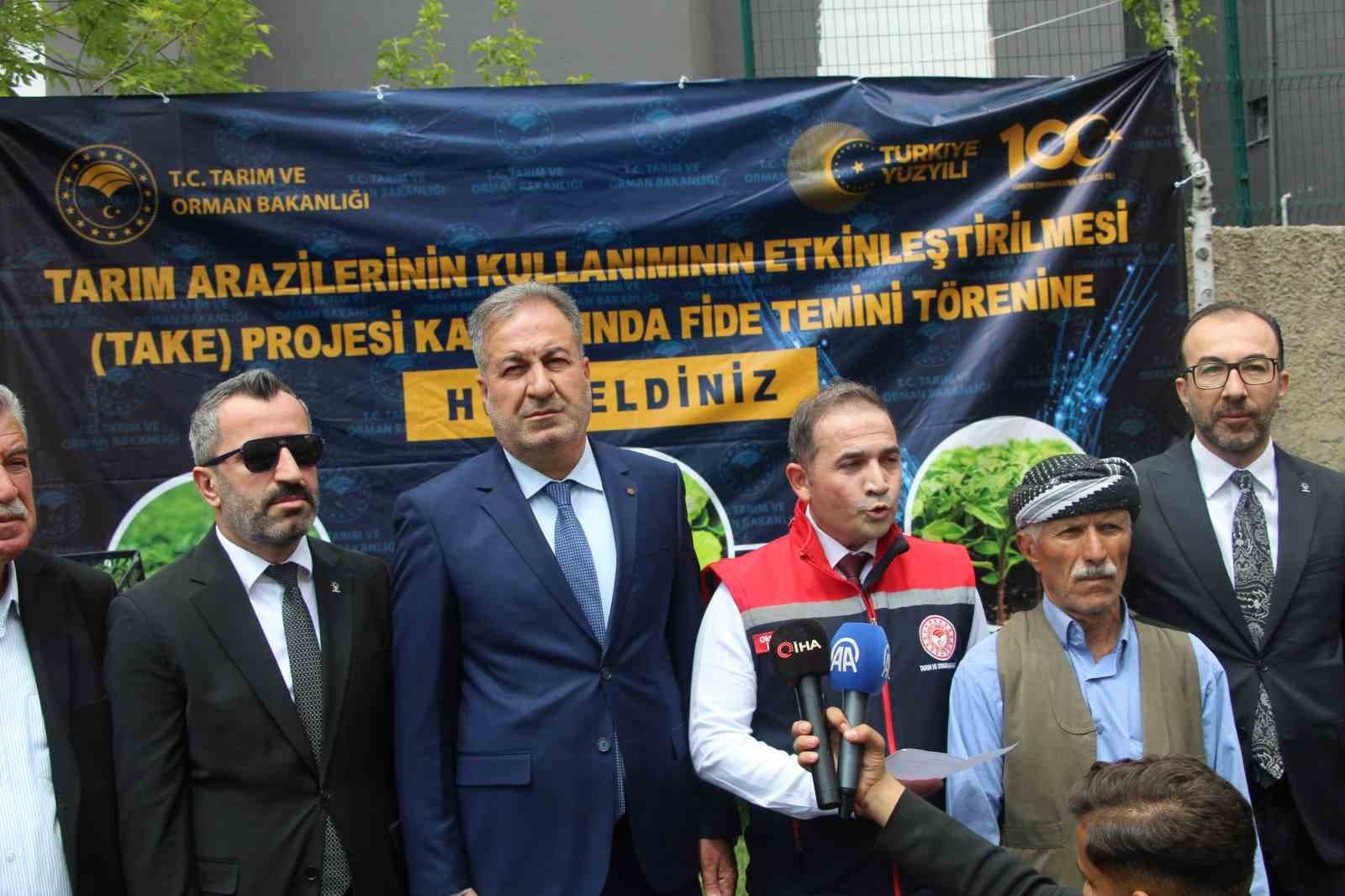 Şırnak’ta 252 üreticiye sebze fidesi dağıtıldı