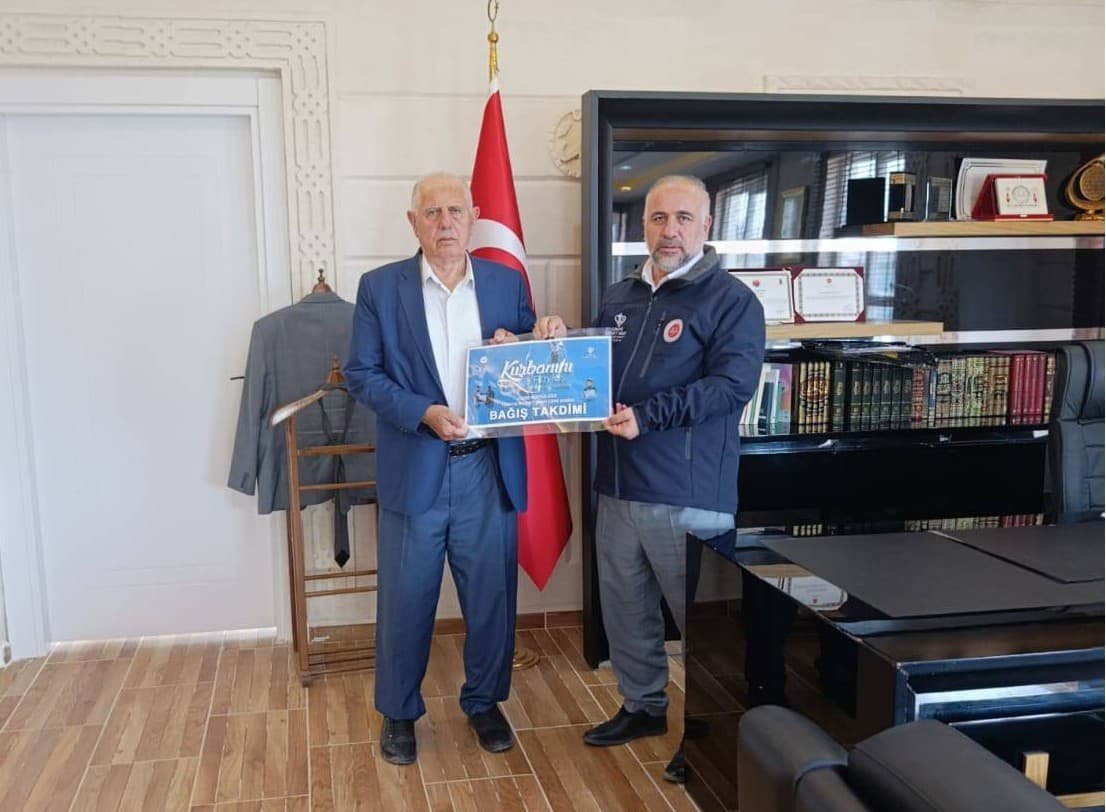 Cizre Kaymakamı Baycar, Türkiye Diyanet Vakfı kurban kampanyasına destek verdi