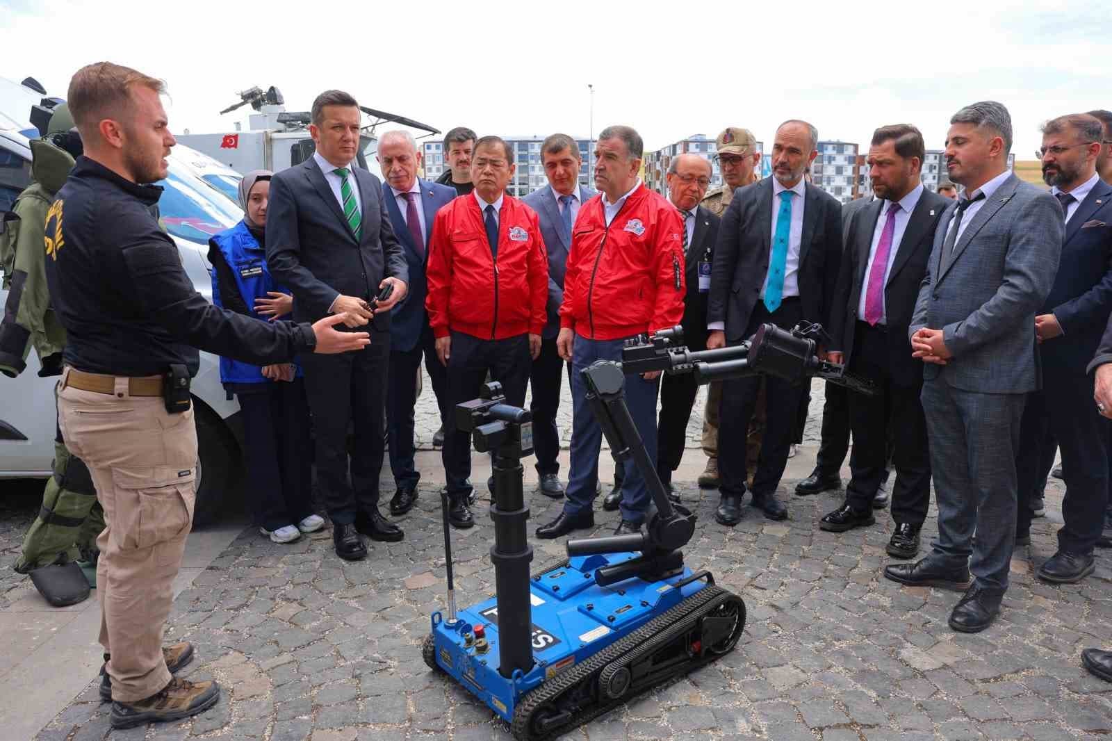 Bayburt’ta 23 afet grubunun katılımıyla deprem tatbikatı yapıldı