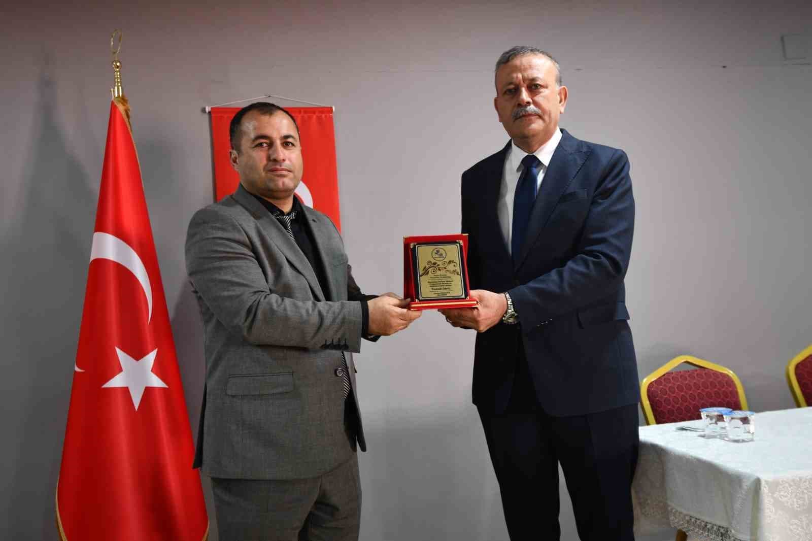 Rektör Elmastaş’tan Ercişli öğrencilerle kariyer planlaması söyleşisi