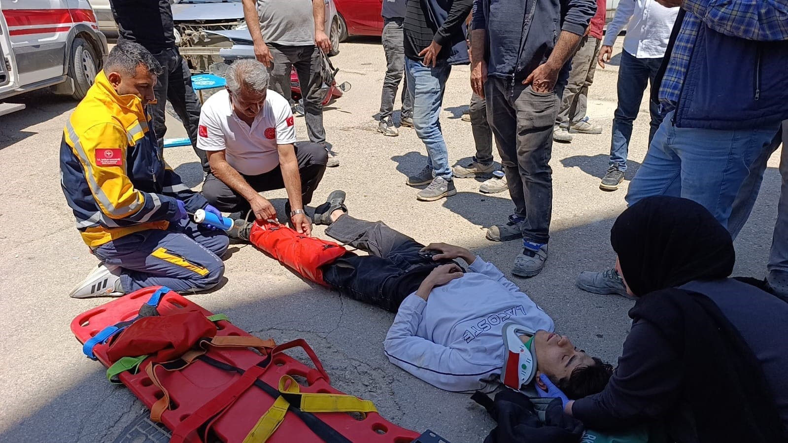 Otomobil ile motosiklet çarpıştı: 1 yaralı