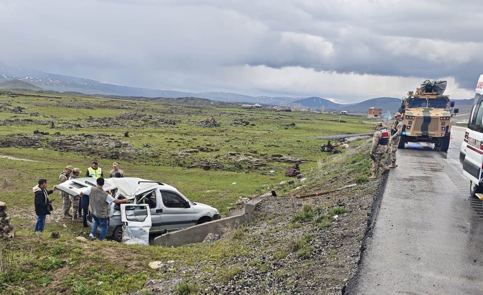 Van’ın Çaldıran ilçesinde trafik kazası: 5 yaralı