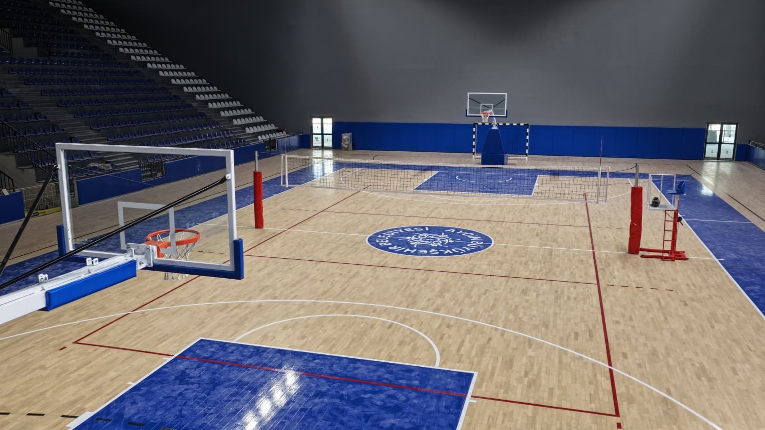 Aydın’da 3 bin kişilik spor salonunda sona gelindi