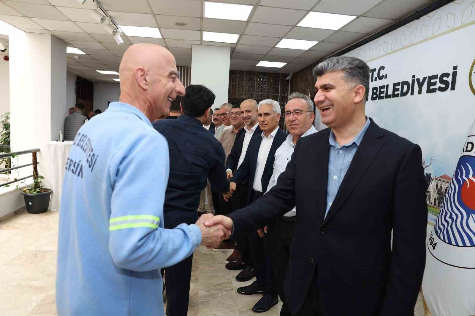 Akdeniz Belediyesi bayram süresince sahada olacak