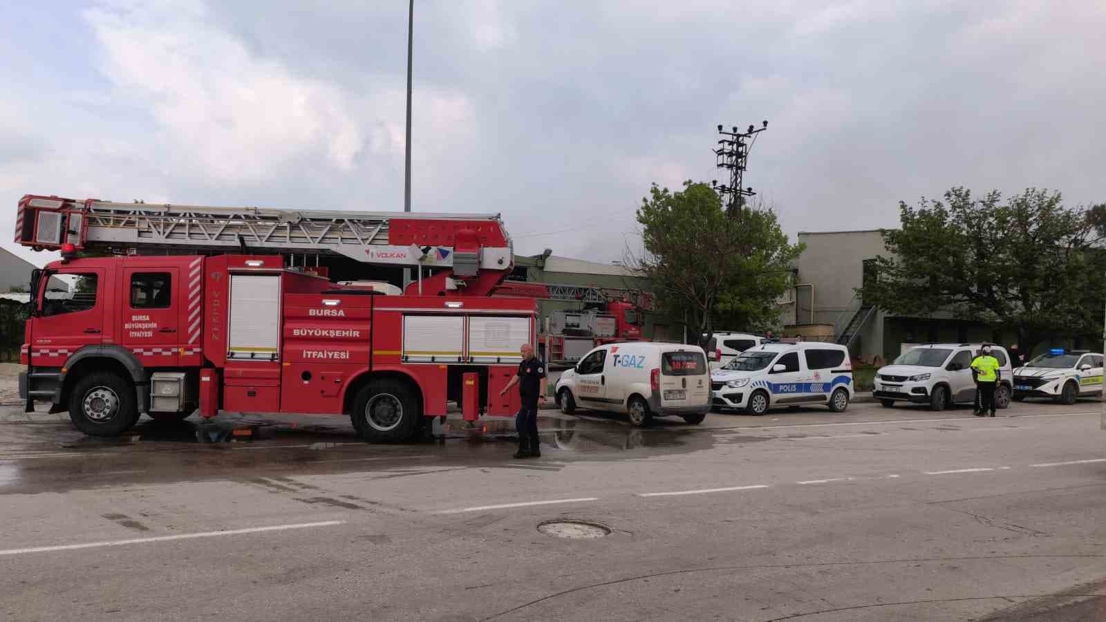 Bursa’da sunta fabrikasında korkutan yangın