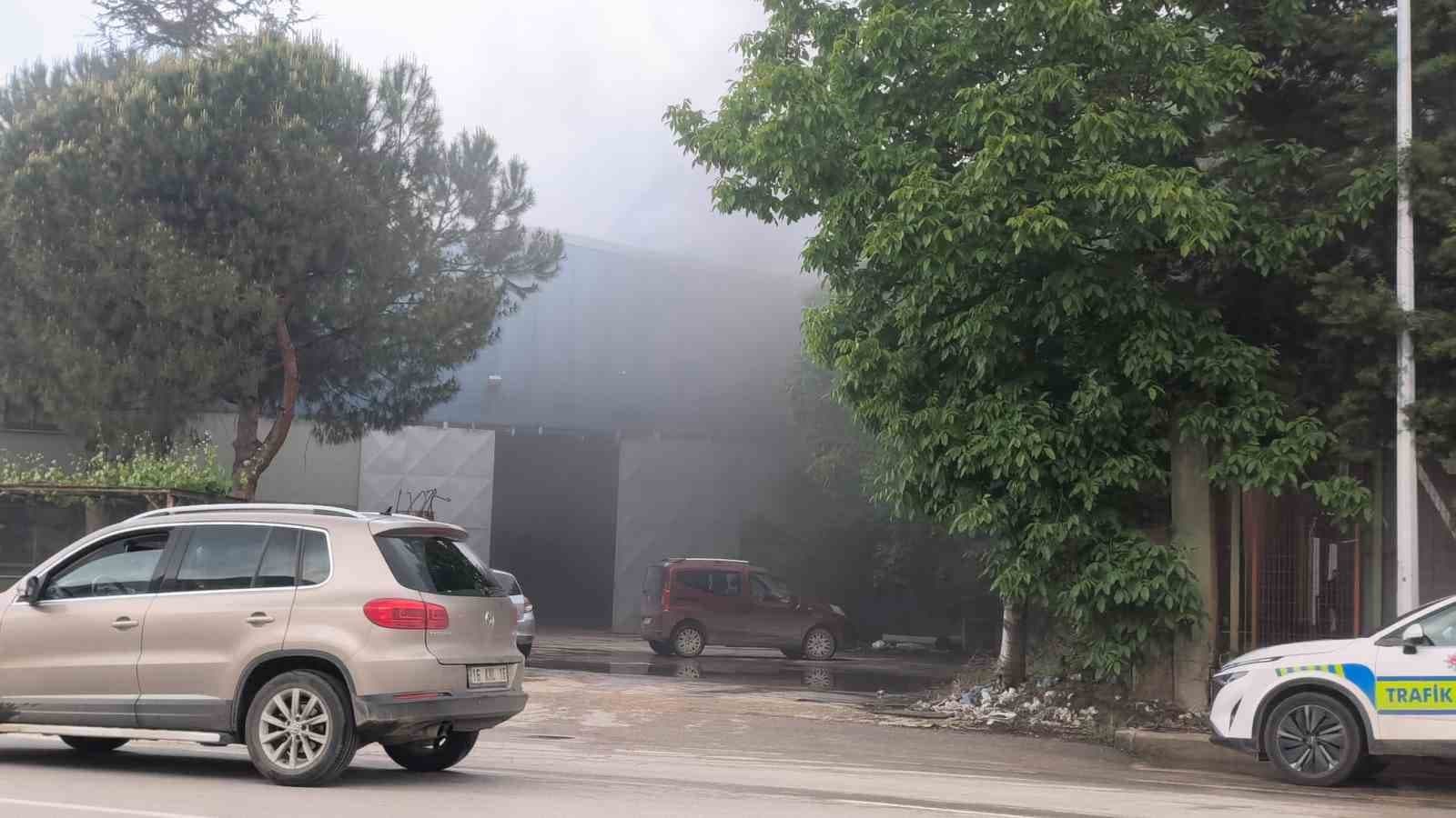 Bursa’da sunta fabrikasında korkutan yangın