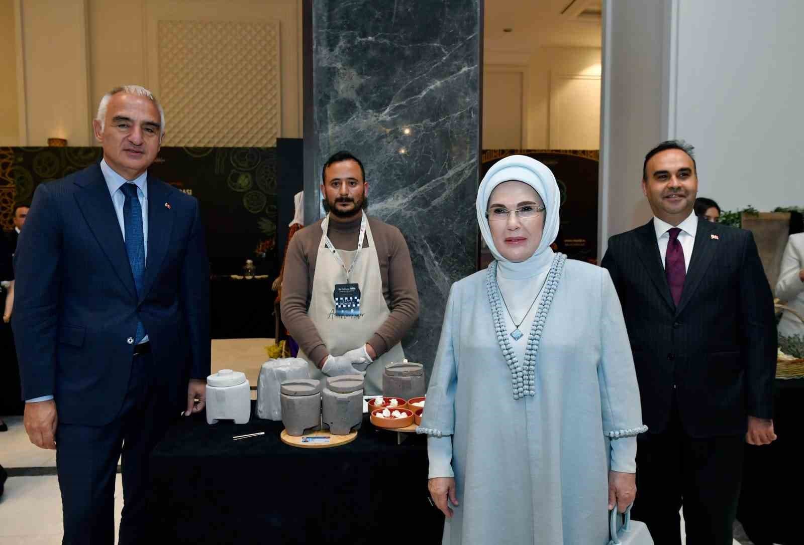 Anadolu’nun kadim sofra kültürü ‘Bir Sofrada Miras’ temasıyla tanıtıldı