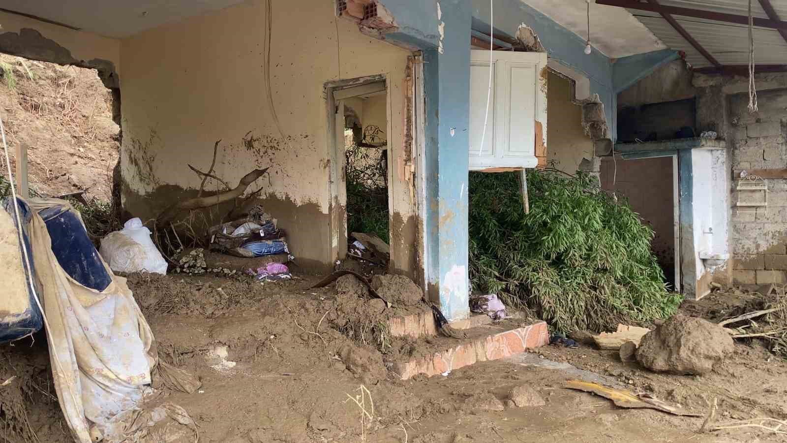 Annesinin güvenli diye gönderdiği ev, duvarın çökmesiyle 15 yaşındaki çocuğa mezar oldu