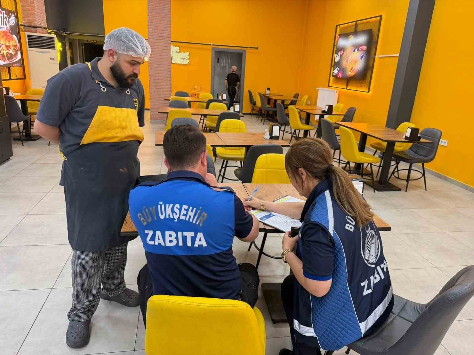 Zabıta ekipleri bayram öncesi denetimlerini sıklaştırdı