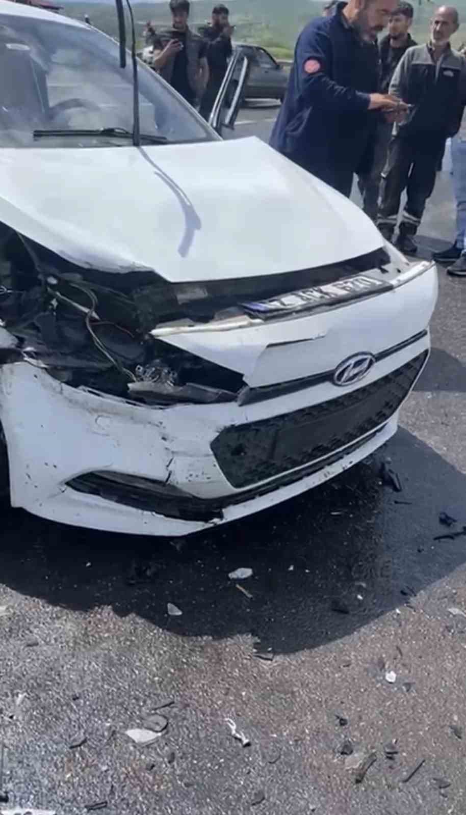 Bingöl’de zincirleme trafik kazası: 1 yaralı