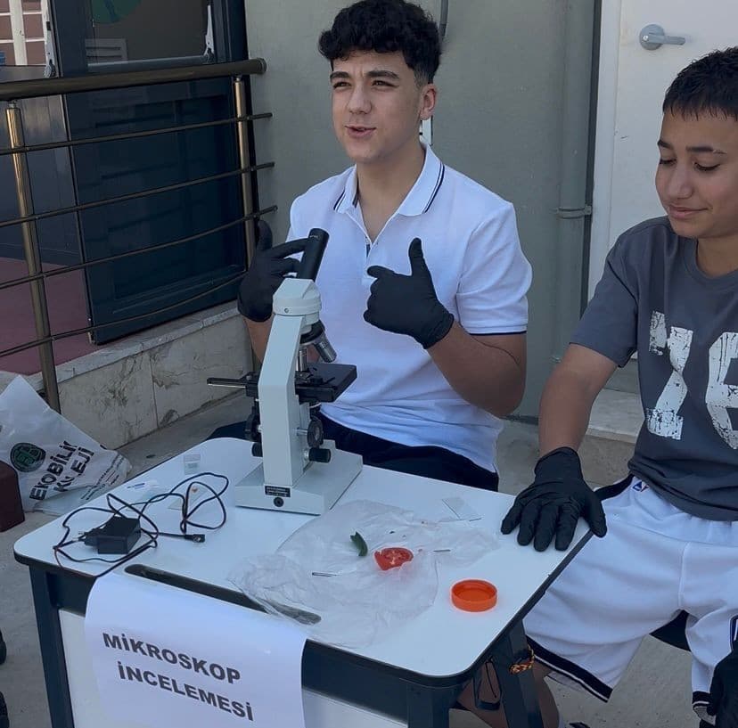 Ekobilim Kolejinin genç kaşifleri buluşlarıyla göz doldurdu