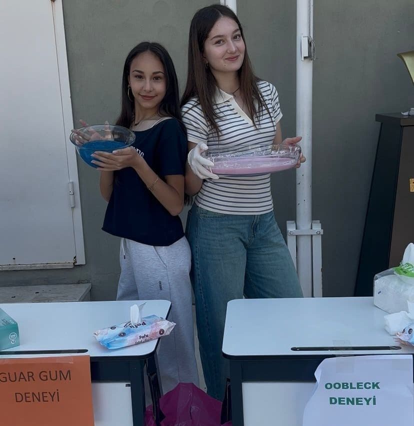 Ekobilim Kolejinin genç kaşifleri buluşlarıyla göz doldurdu