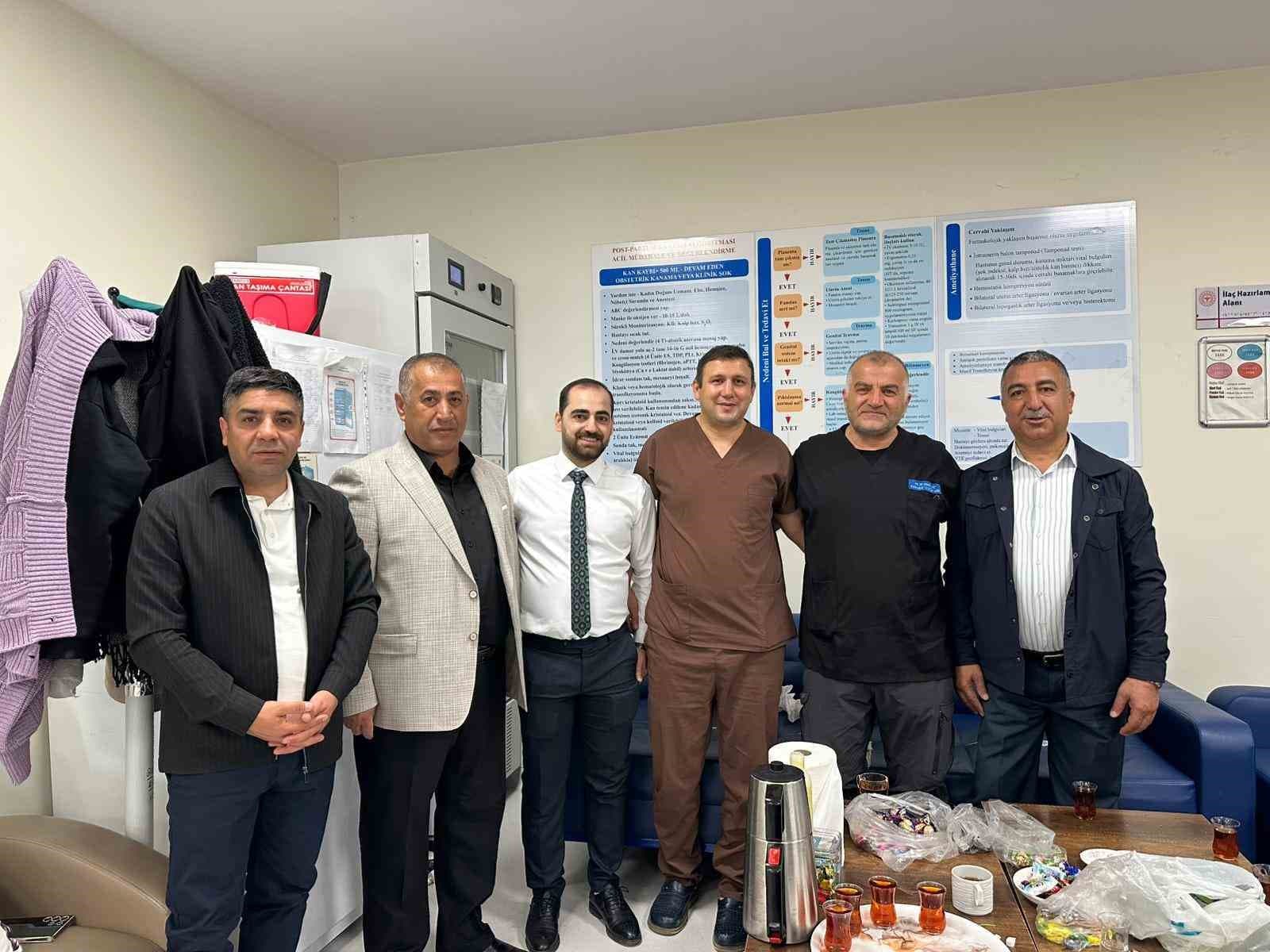 Sağlık-Sen Şırnak Şubesi’nden sağlık çalışanlarına bayram sürprizi