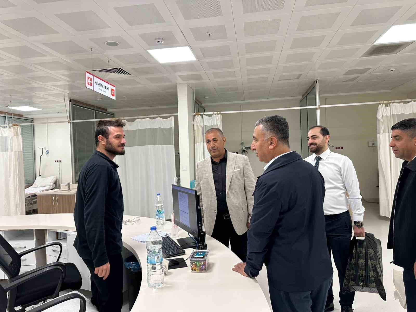 Sağlık-Sen Şırnak Şubesi’nden sağlık çalışanlarına bayram sürprizi
